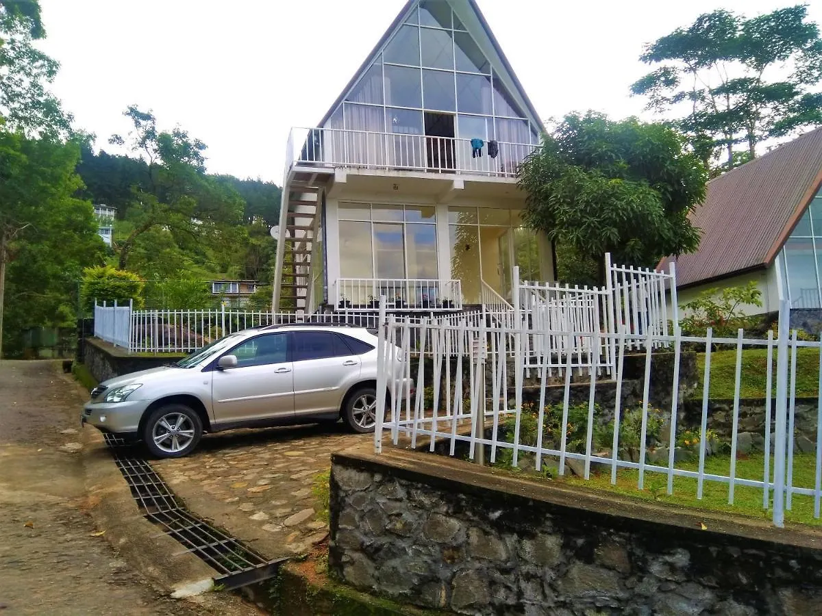 The White Cottages Kandy. Campeggio